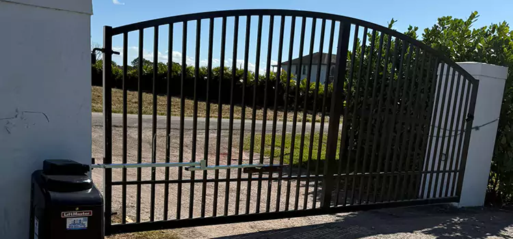 Driveway Fence Repair Angleton